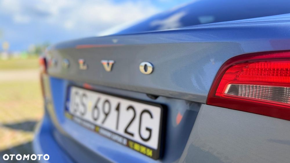 Volvo S60 T5 Geartronic Momentum - 22