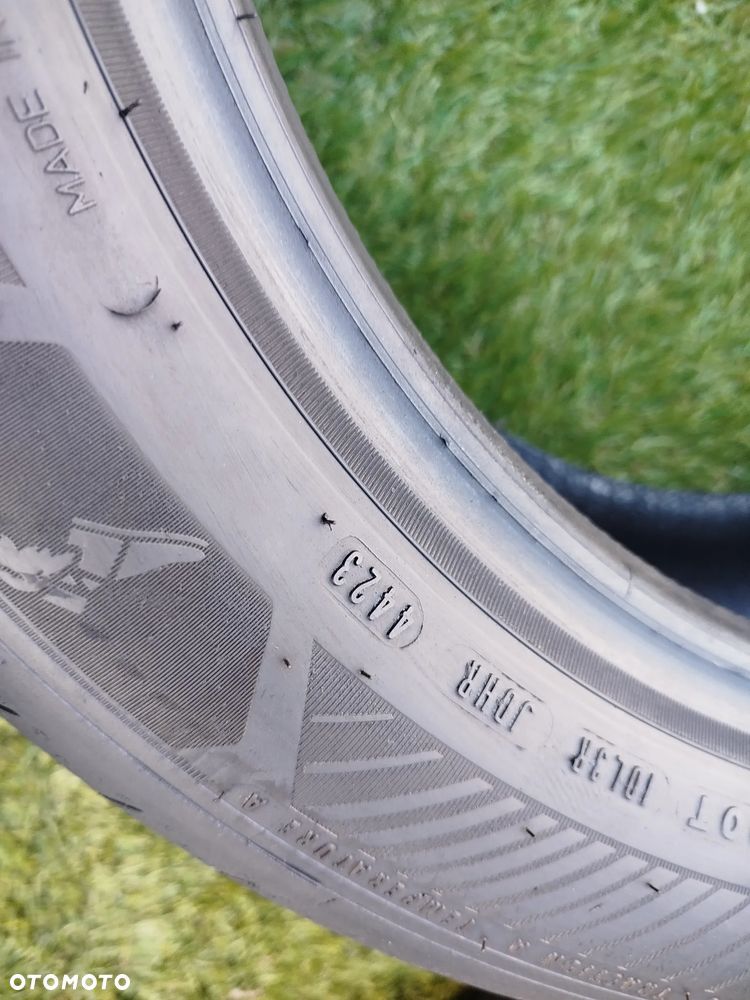 215/55R17 94W Goodyear Perfomance 2 2sztx90% bieżnika 23r - 10