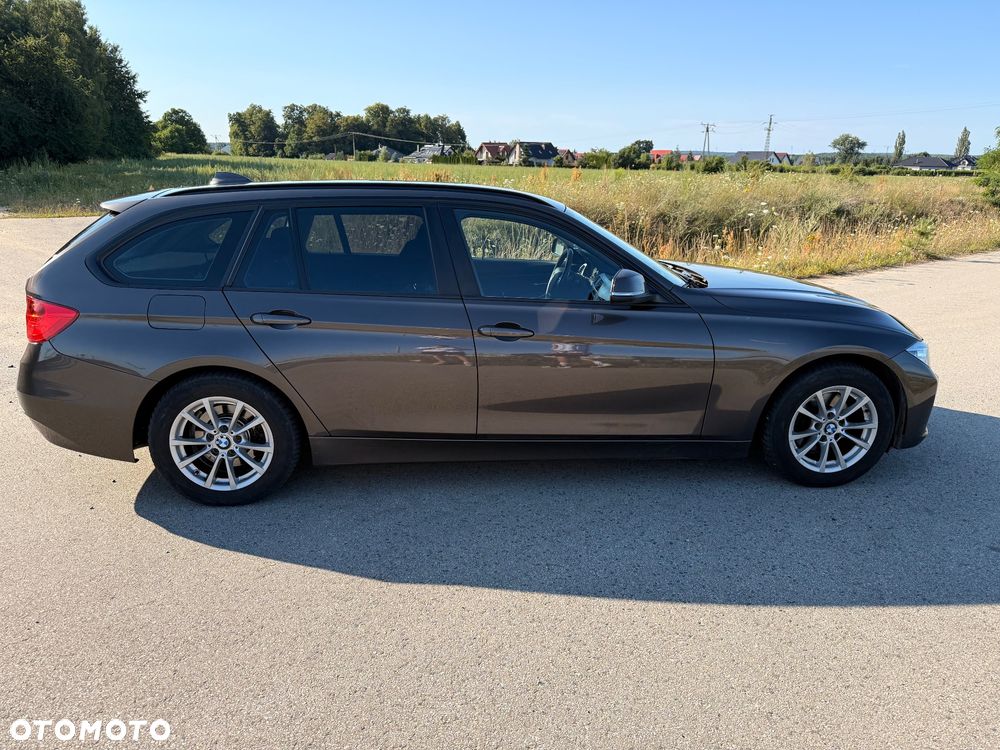 BMW Seria 3 320d - 9