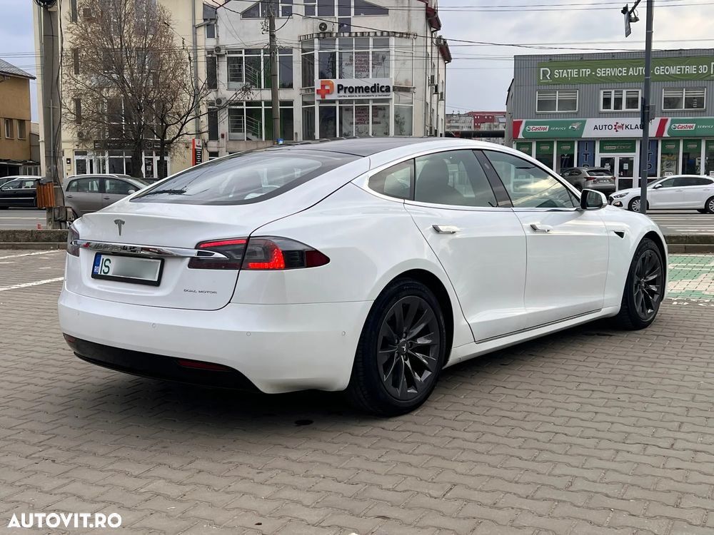 Tesla Model S Long Range - 5