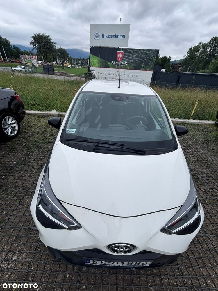 Toyota Aygo x - 12
