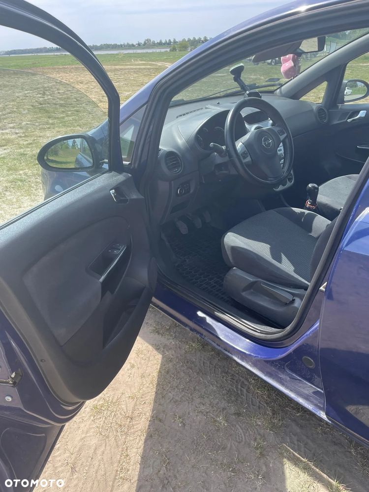 Opel Corsa 1.2 16V Cosmo - 5