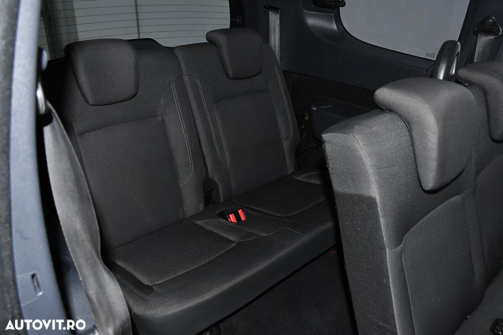 Dacia Lodgy dCi 110 Prestige - 12