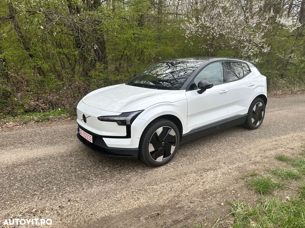 Volvo EX30 Twin Motor Performance AWD Black Edition Ultra - 6