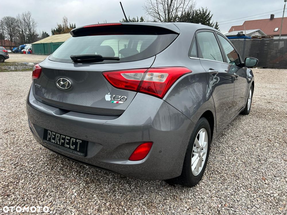Hyundai i30 blue 1.6 GDI Trend - 10