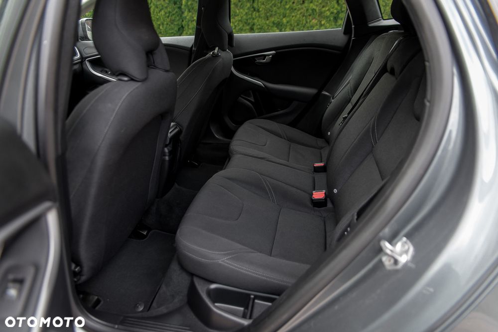 Volvo V40 T2 Kinetic - 36