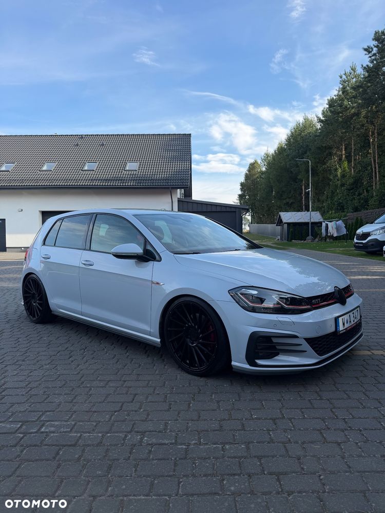Volkswagen Golf GTI (BlueMotion Technology) DSG - 2