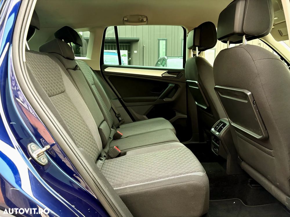 Volkswagen Tiguan 2.0 TDI SCR 4MOTION DSG R-Line - 12