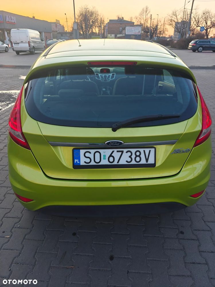 Ford Fiesta 1.25 Titanium - 10