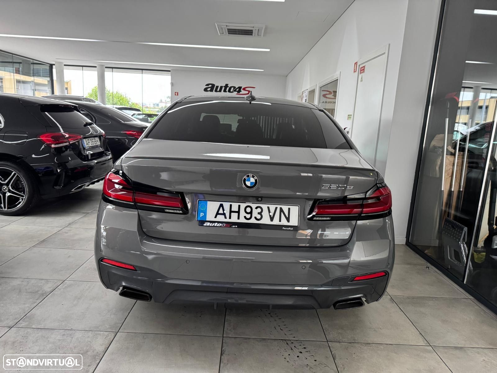 BMW 520 e Pack M - 8