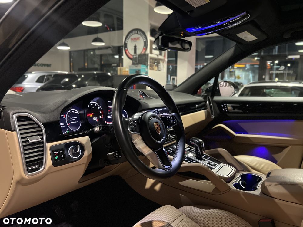 Porsche Cayenne Platinum Edition - 24