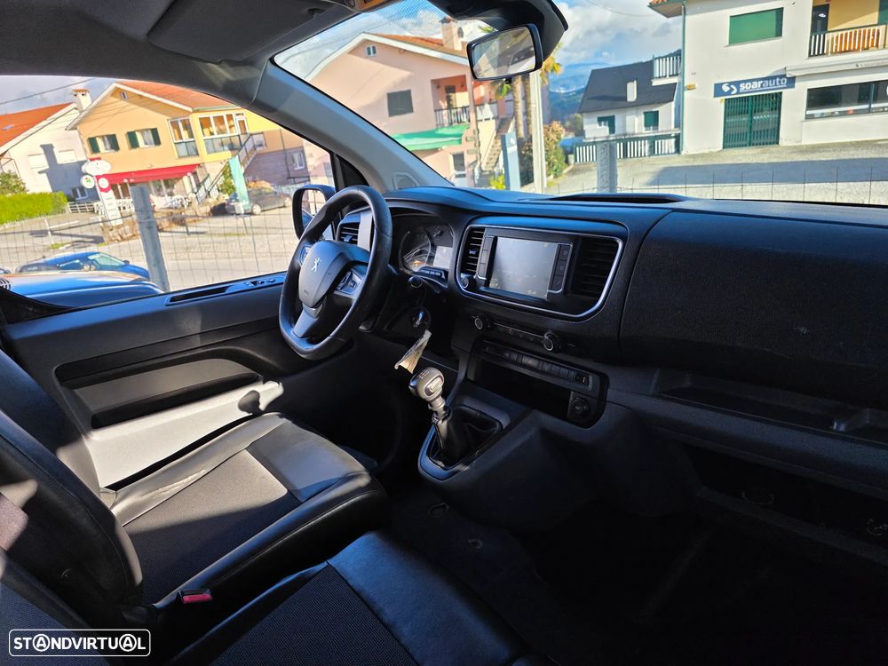 Peugeot e-Expert - 8