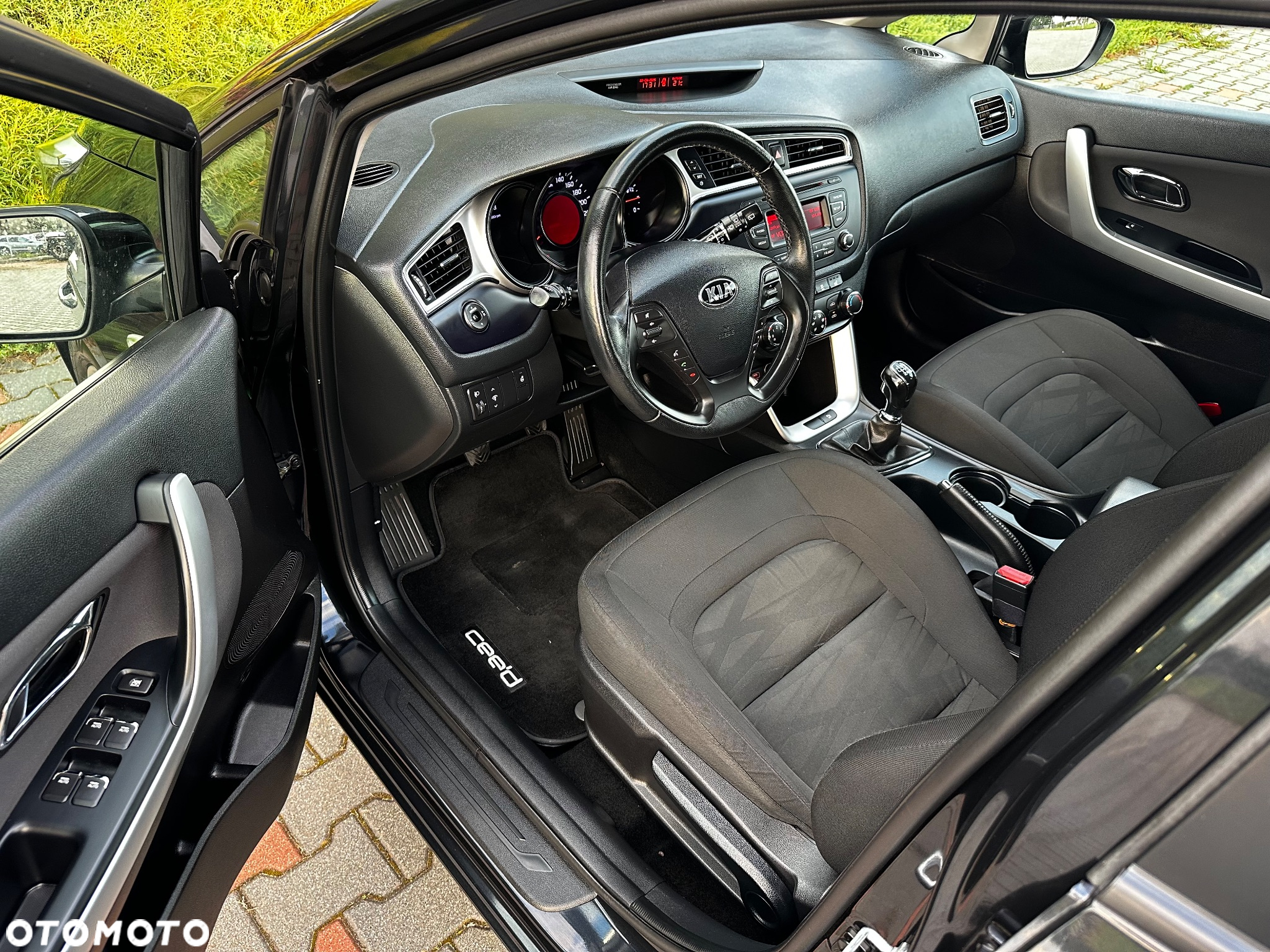Kia Ceed 1.6 GDI Platinum Edition - 21