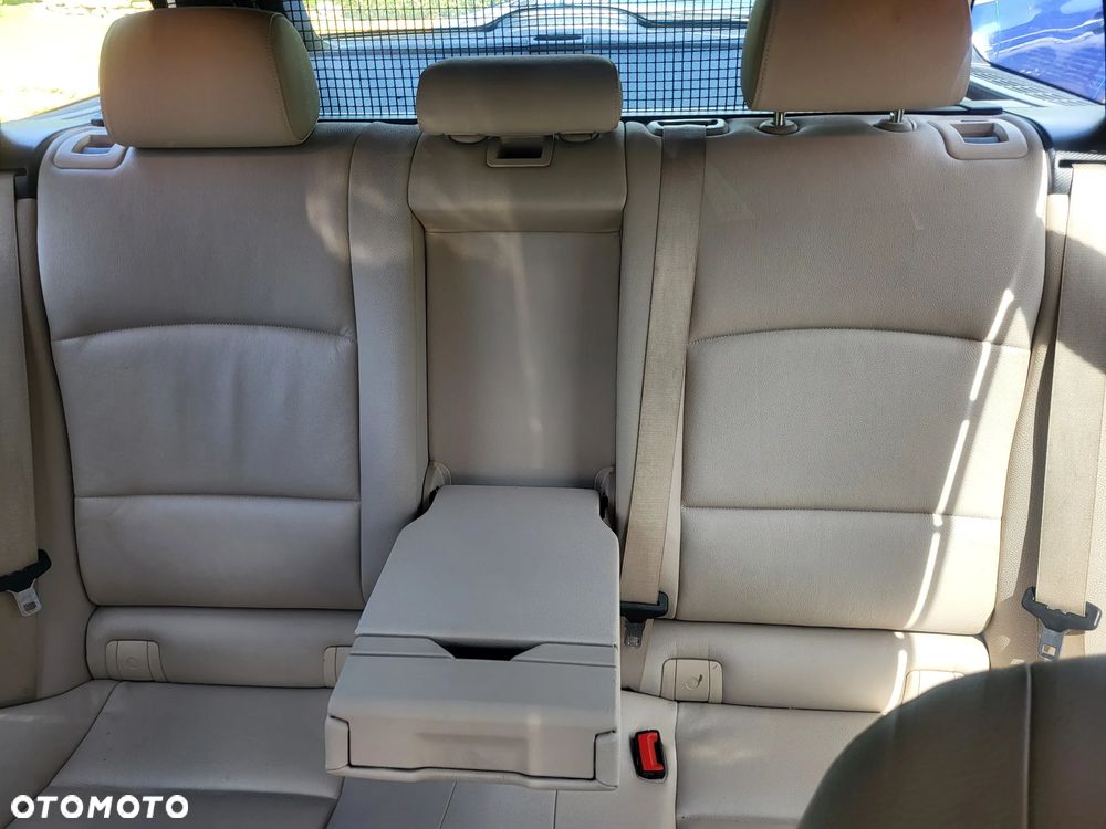 BMW Seria 5 525d - 18