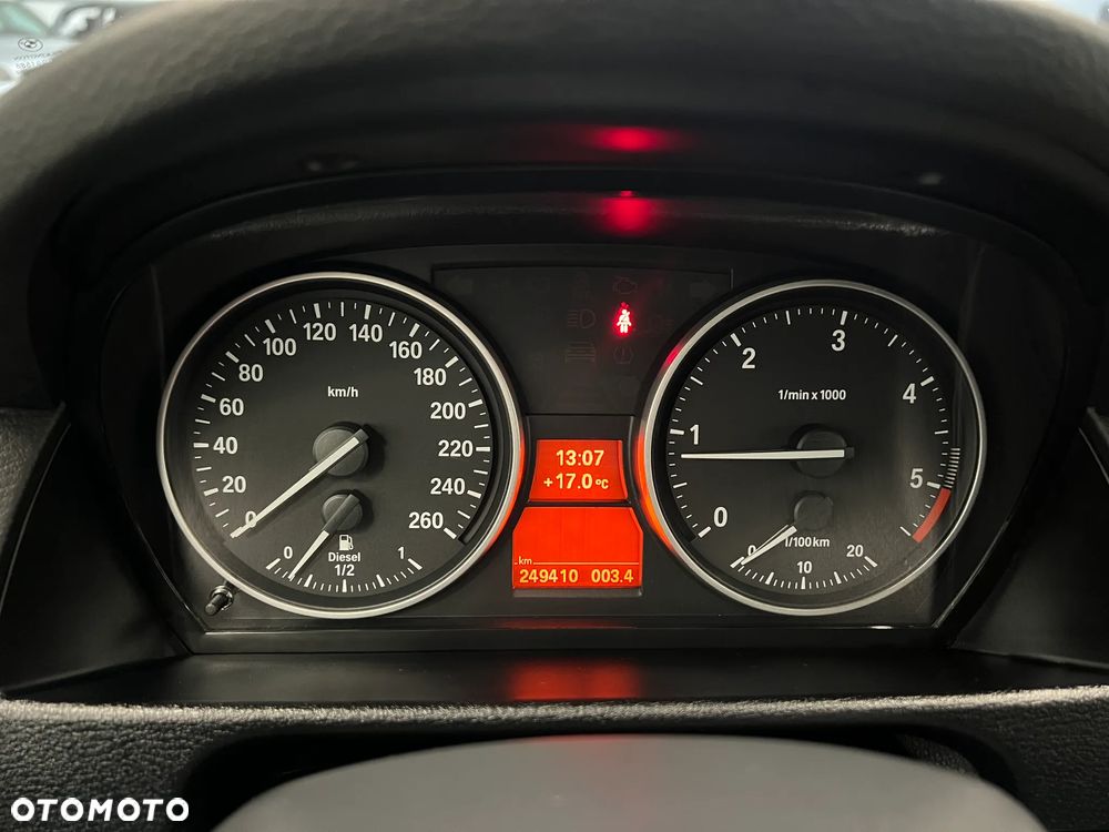 BMW X1 xDrive18d xLine - 35