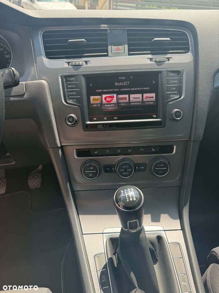 Volkswagen Golf - 8