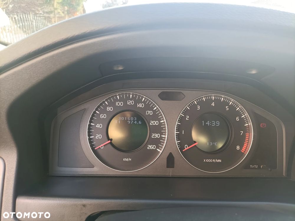 Volvo V70 2.5T Momentum - 4