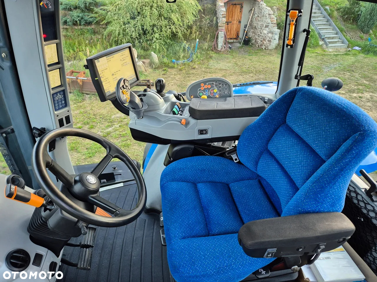 New Holland T8-300 BARDZO ŁADNY Duży traktor GPS - 23