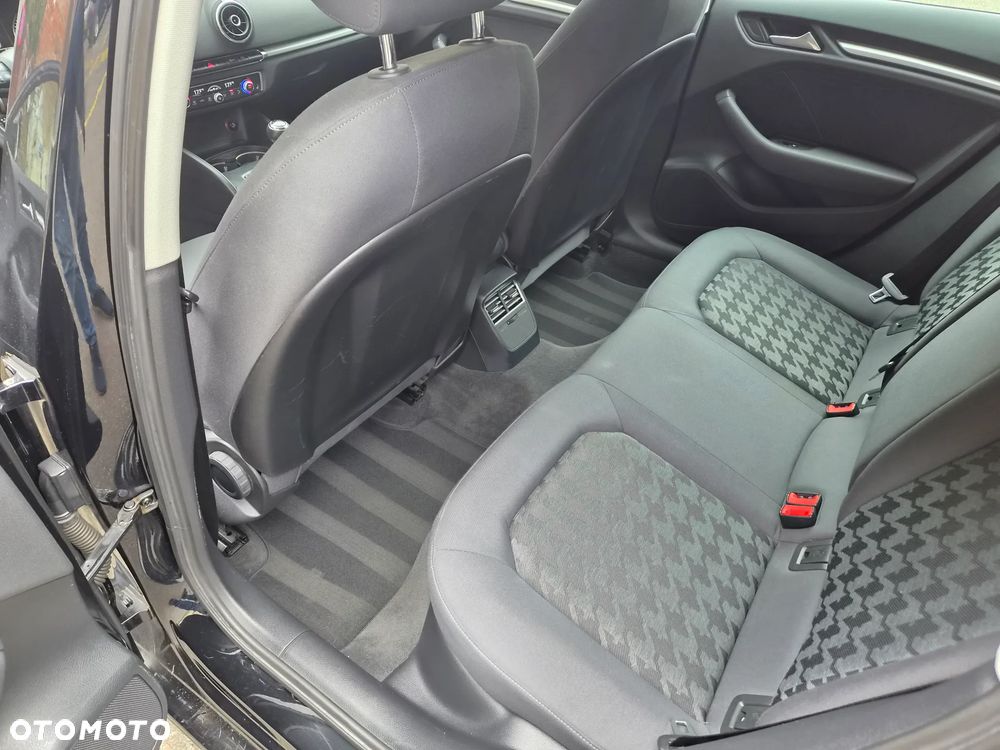 Audi A3 Sportback 1.2 TFSI Ambition - 10