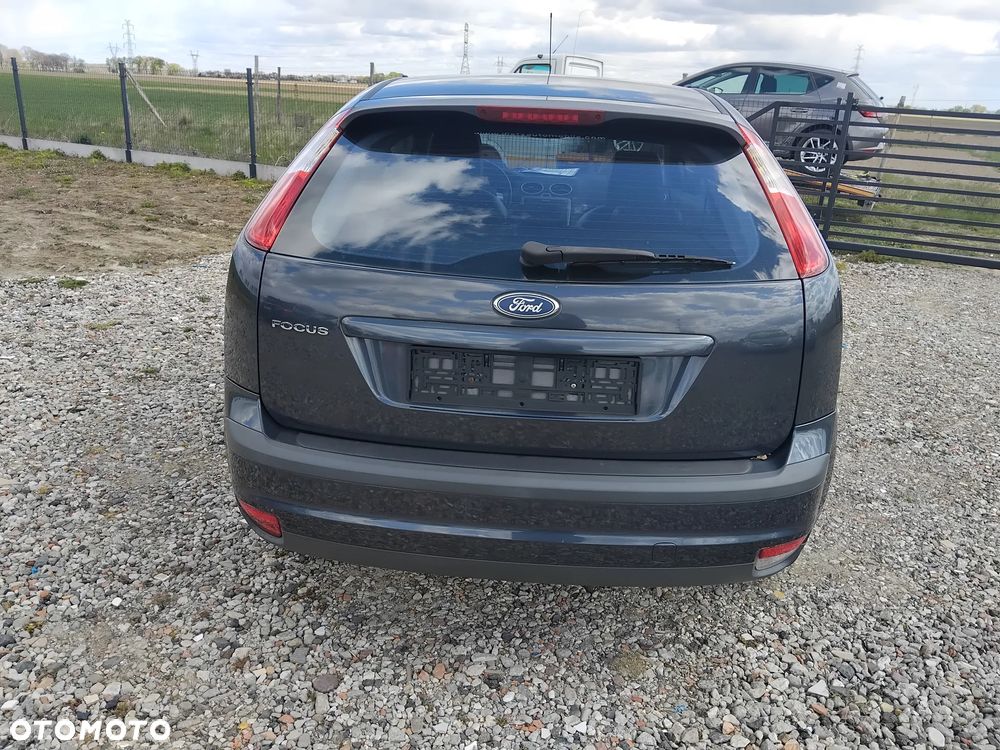 Ford Focus 1.6 16V Trend - 6