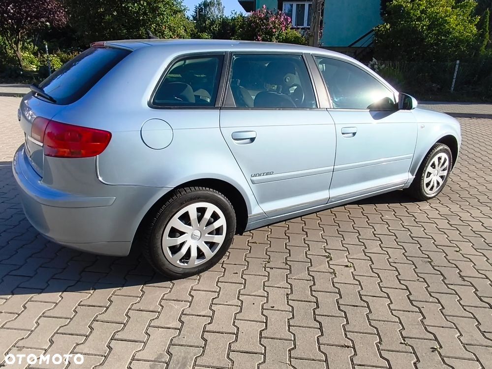 Audi A3 Sportback - 4