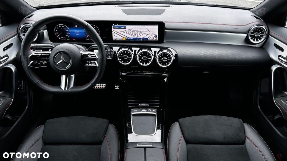 Mercedes-Benz CLA 200 mHEV AMG Line 7G-DCT - 21
