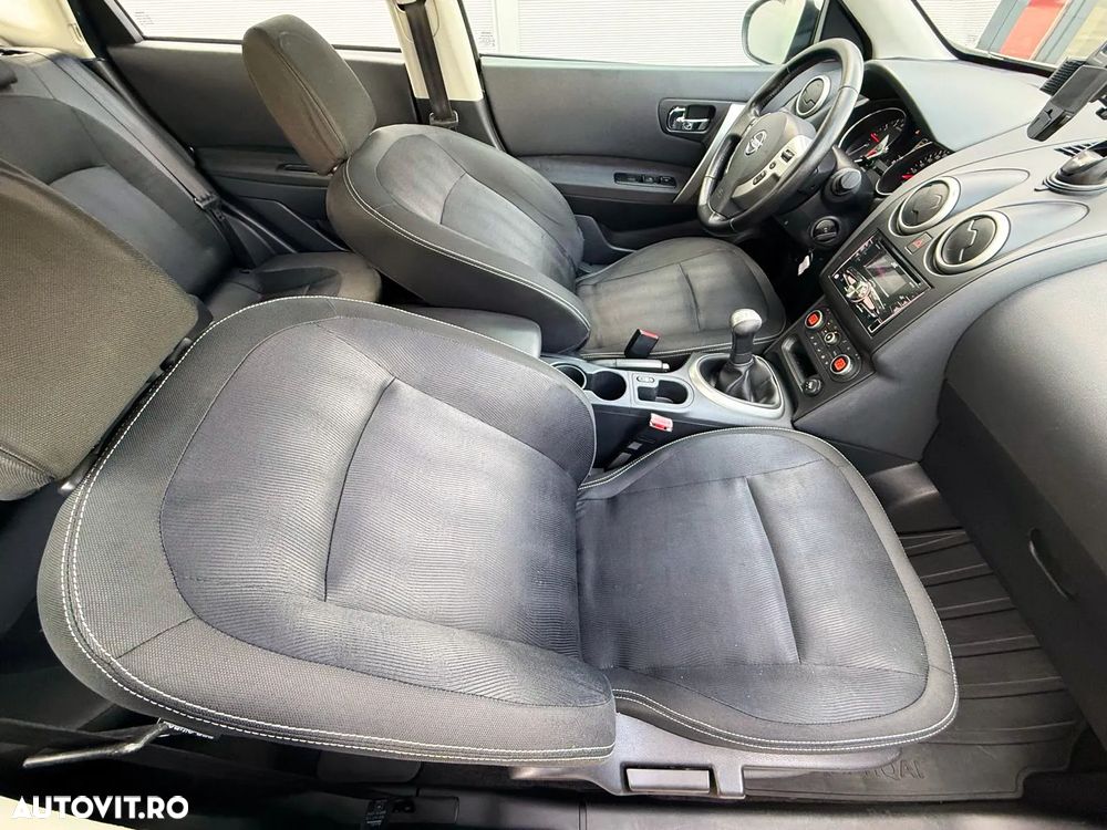 Nissan Qashqai 1.6 Visia - 17