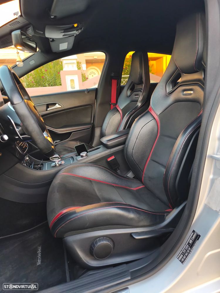 Mercedes-Benz CLA 45 AMG 4Matic 7G-DCT - 3