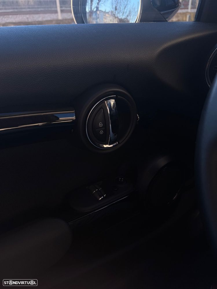 MINI 3 Portas Cooper SE - 21