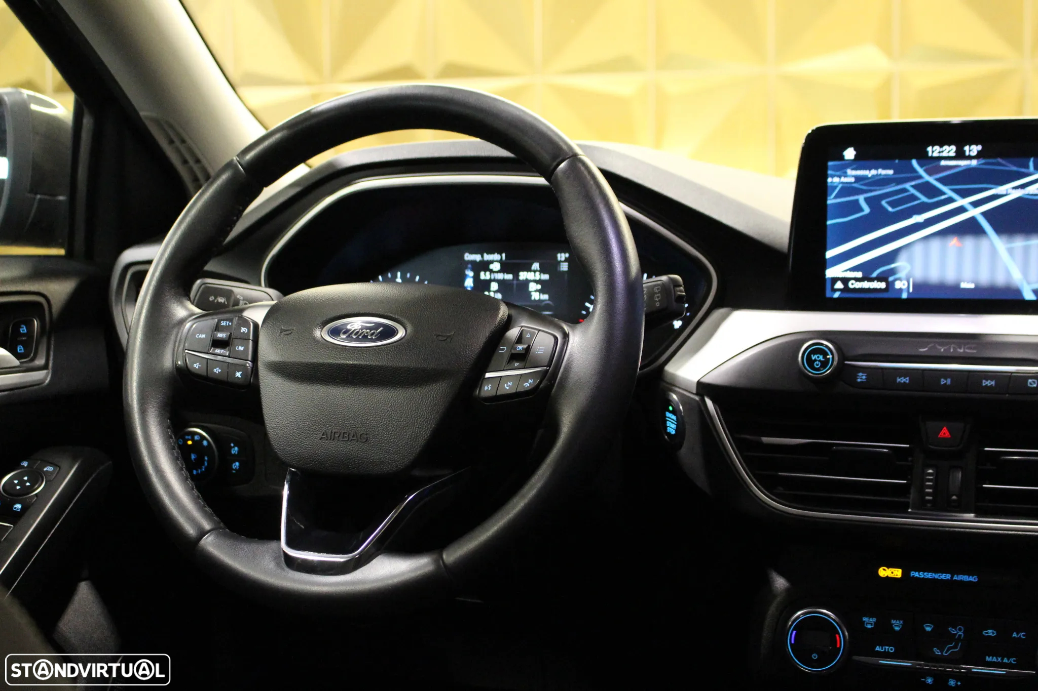 Ford Focus SW 1.5 TDCi EcoBlue Business - 20