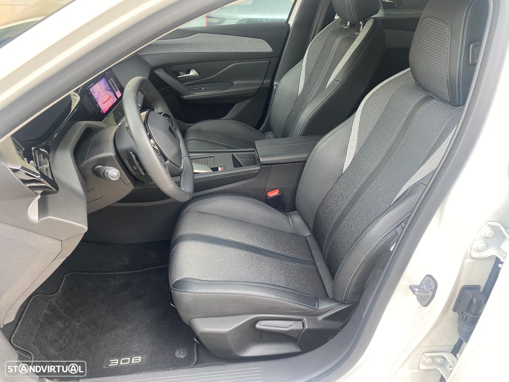 Peugeot 308 PureTech 130 GPF EAT8 Stop & Start Allure Pack - 33
