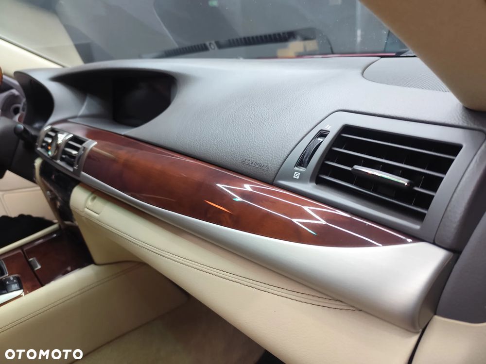 Lexus LS - 19