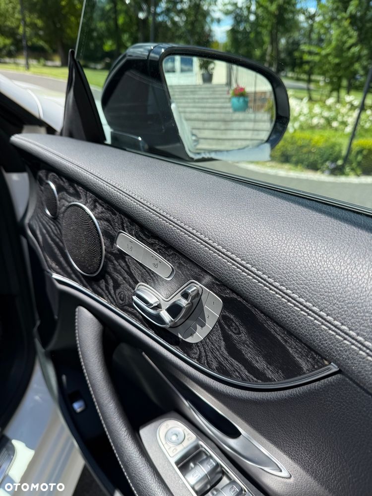 Mercedes-Benz Klasa E 220 d 9G-TRONIC - 11