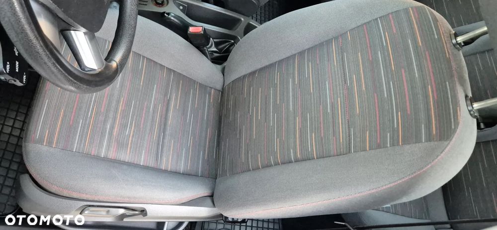 Ford C-MAX 1.8 Ambiente - 20