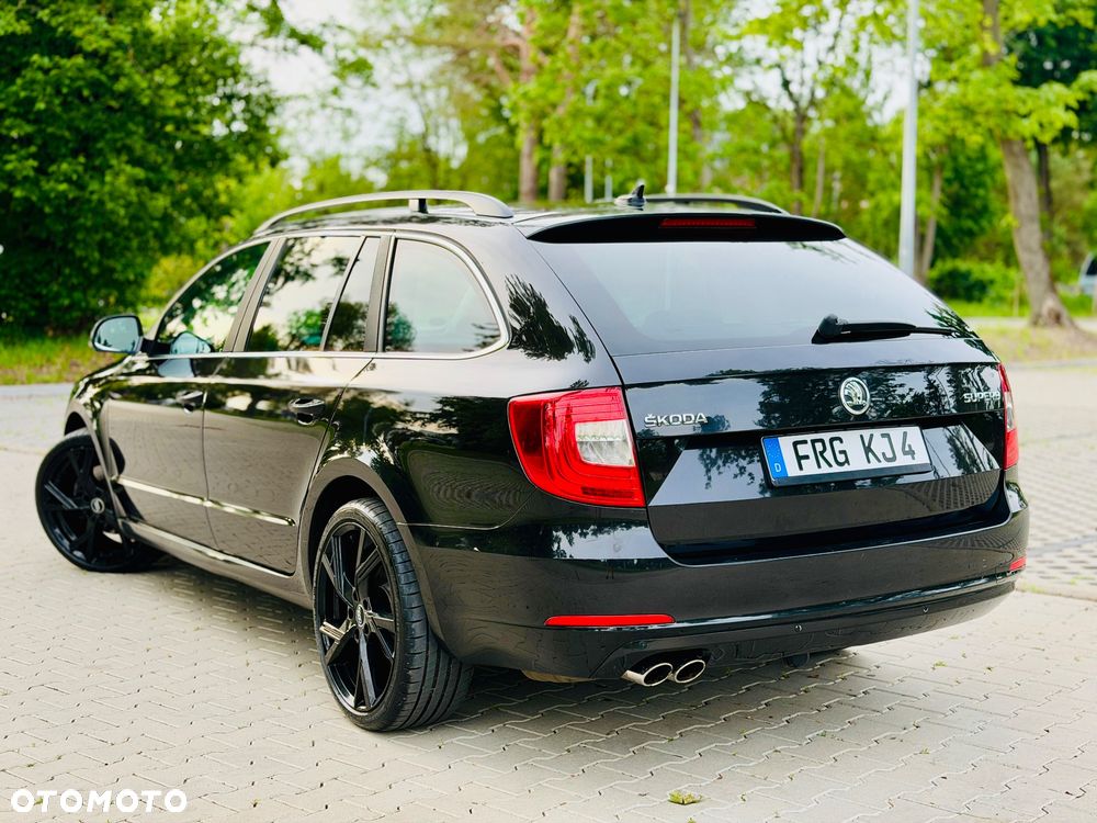 Skoda Superb 2.0 TDI Green tec DSG Exclusive - 29