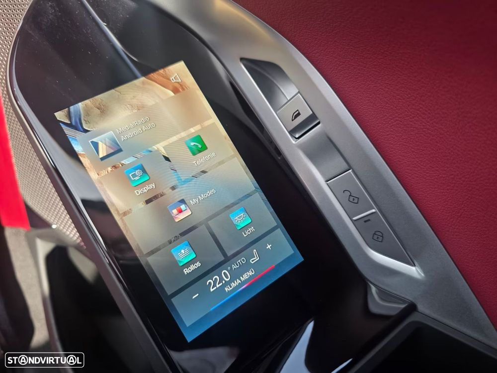 BMW i7 - 12