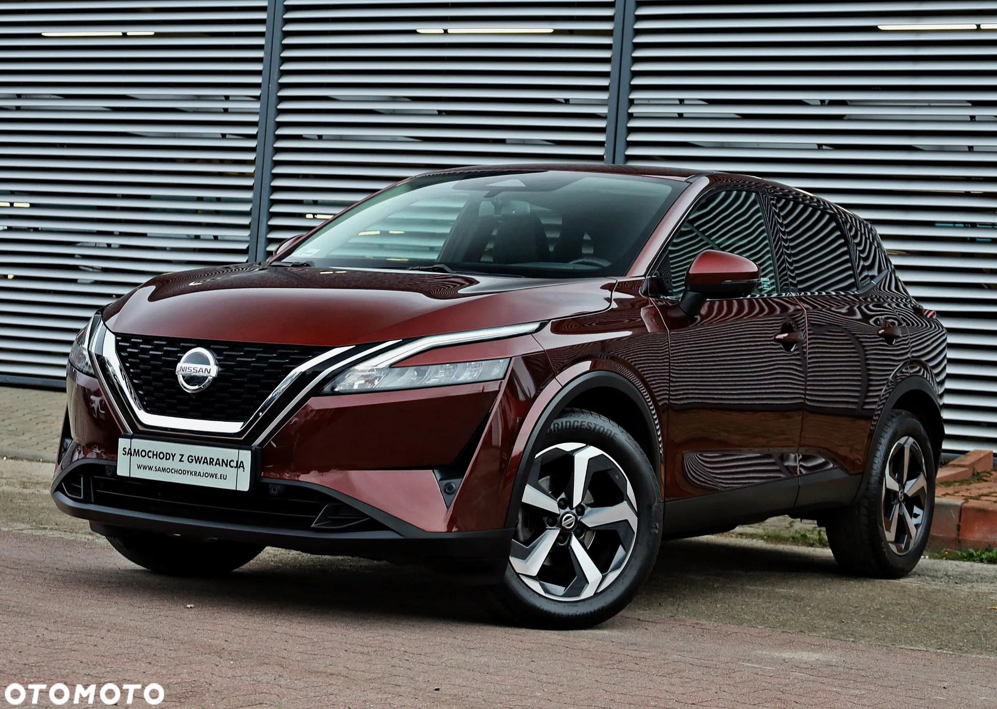 Nissan Qashqai 1.3 DIG-T N-Connecta DCT - 4