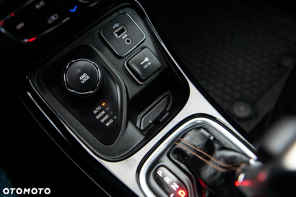 Jeep Compass 1.4 TMair Limited 4WD S&S - 36