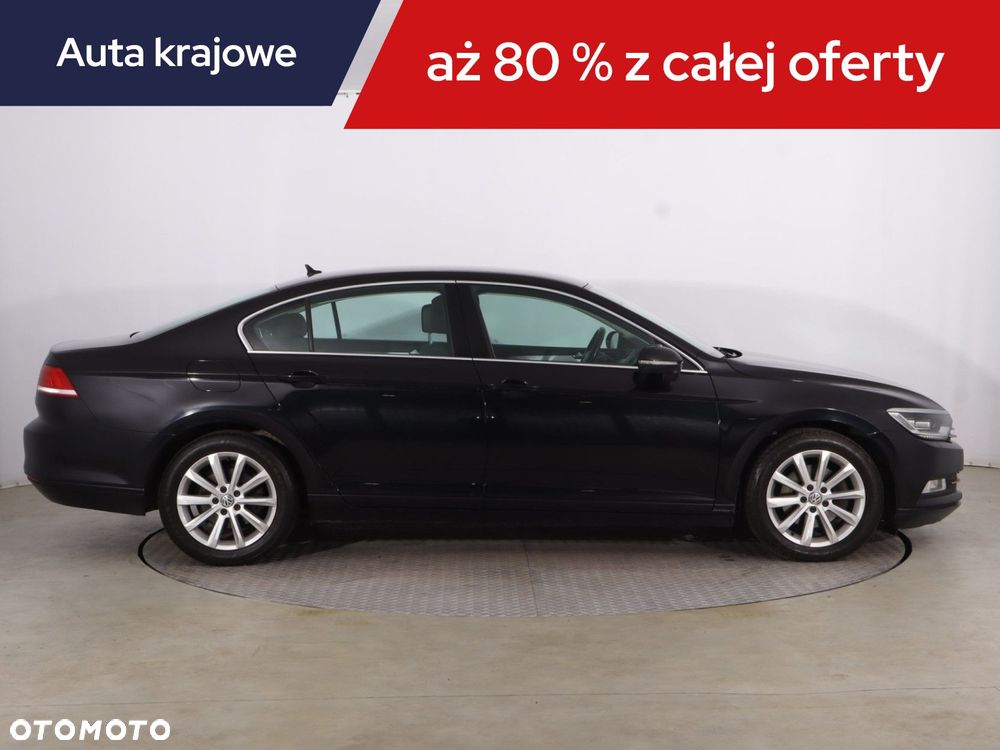 Volkswagen Passat - 8