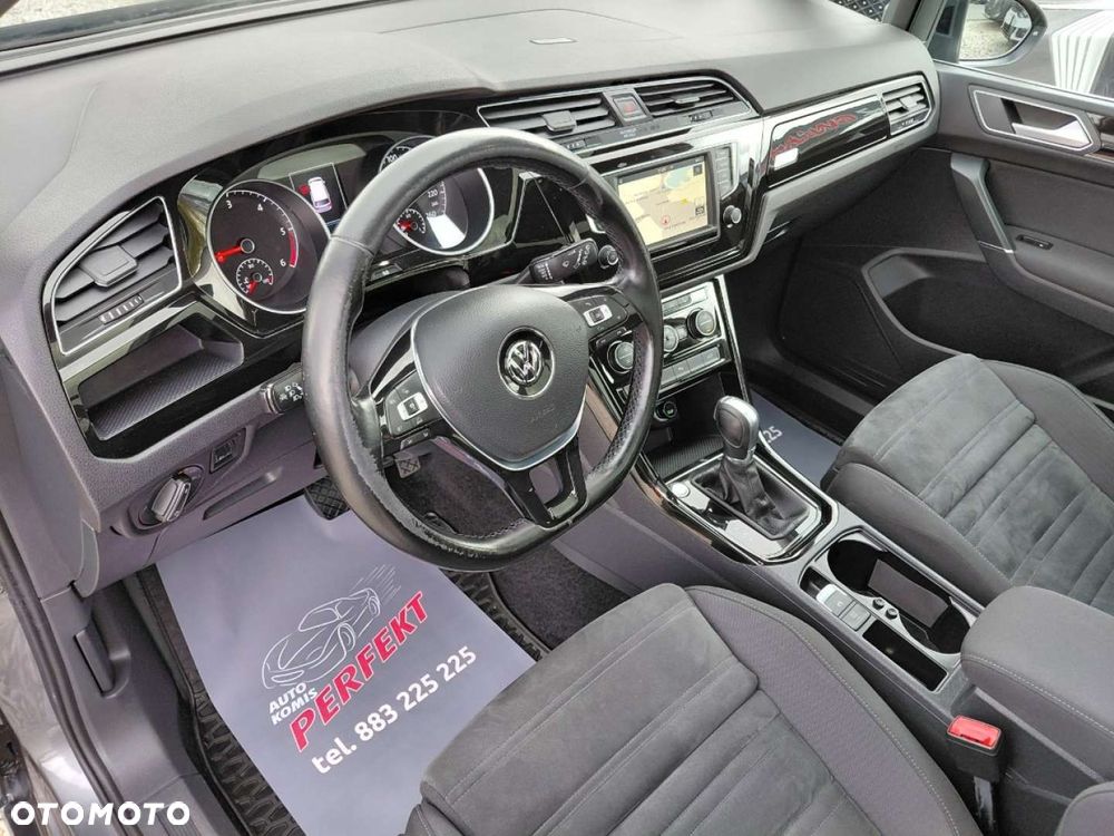 Volkswagen Touran - 13