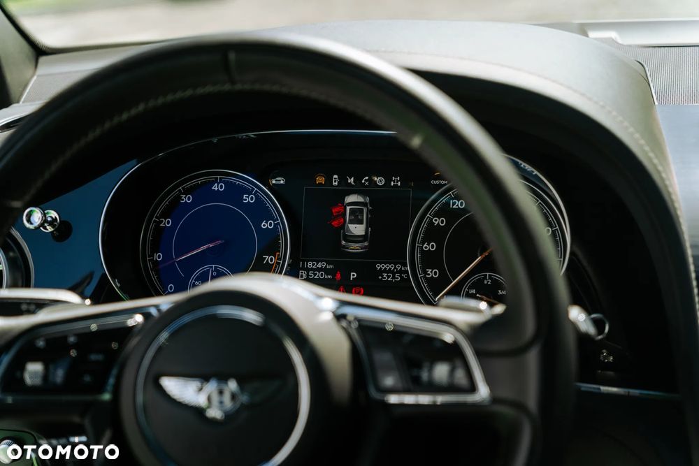 Bentley Bentayga V8 - 16
