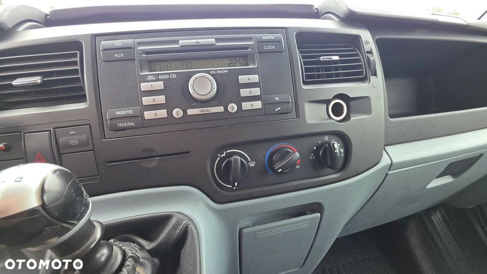 Ford Transit - 23