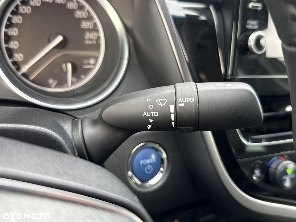 Toyota Camry 2.5 Hybrid Prestige CVT - 24