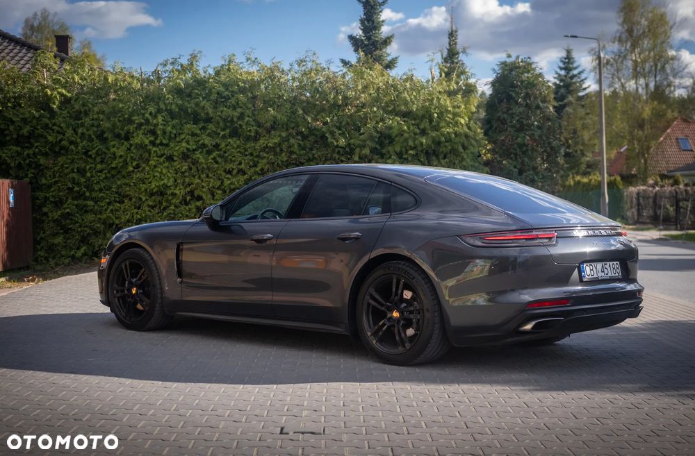 Porsche Panamera 4 - 7