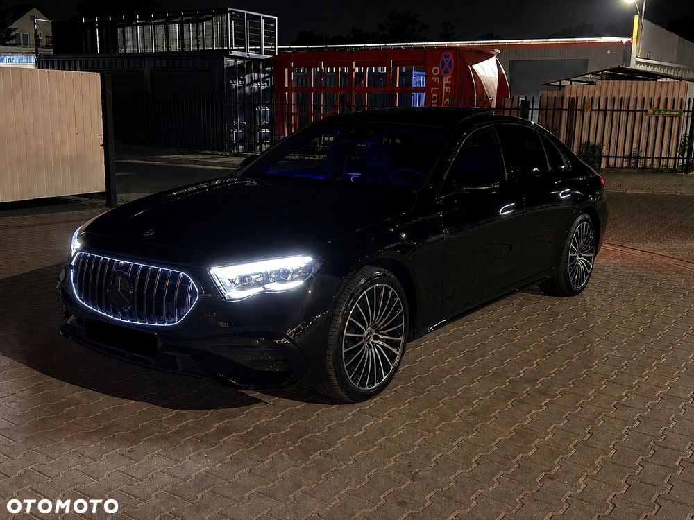 Mercedes-Benz Klasa E 300de 4Matic 9G-TRONIC AMG Line NIGHT Edition - 8