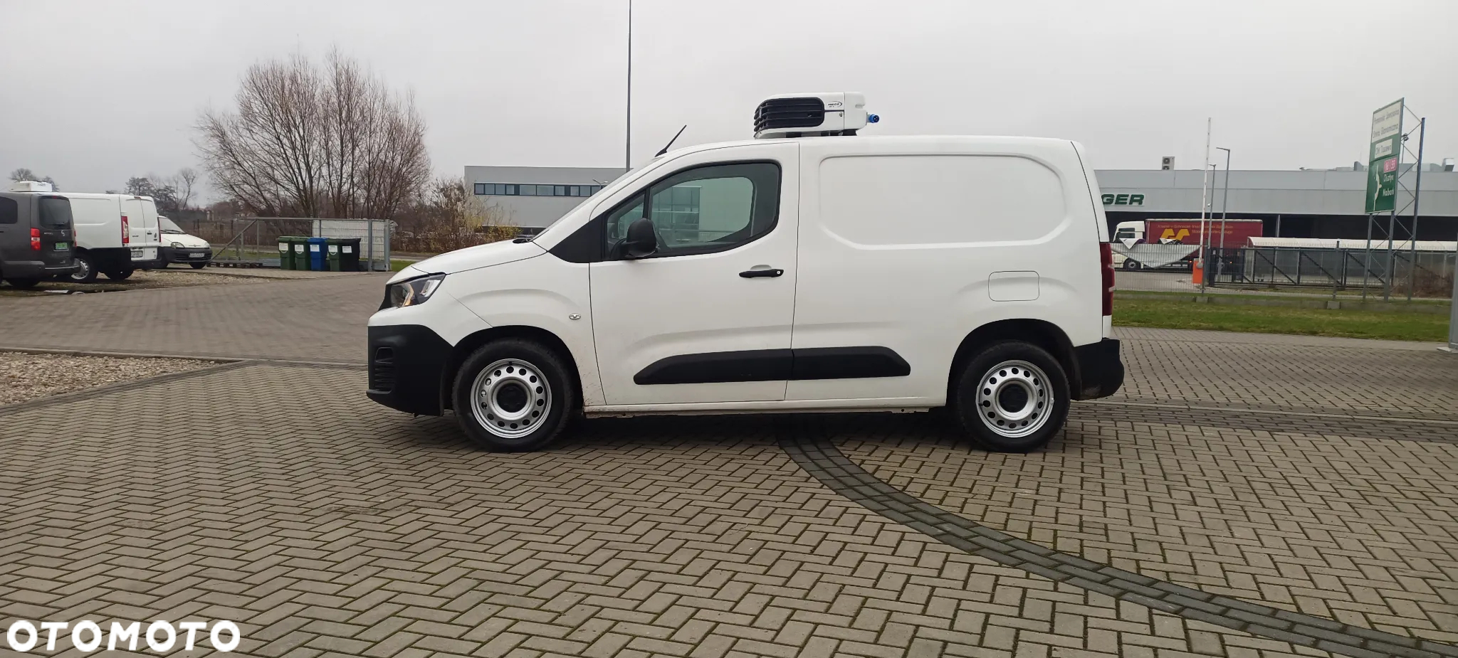 Peugeot Partner Berlingo Combo Doblo Automat Izoterma Chłodnia Mroźnia do lodów minus 20 stopni 220V grzanie - 4