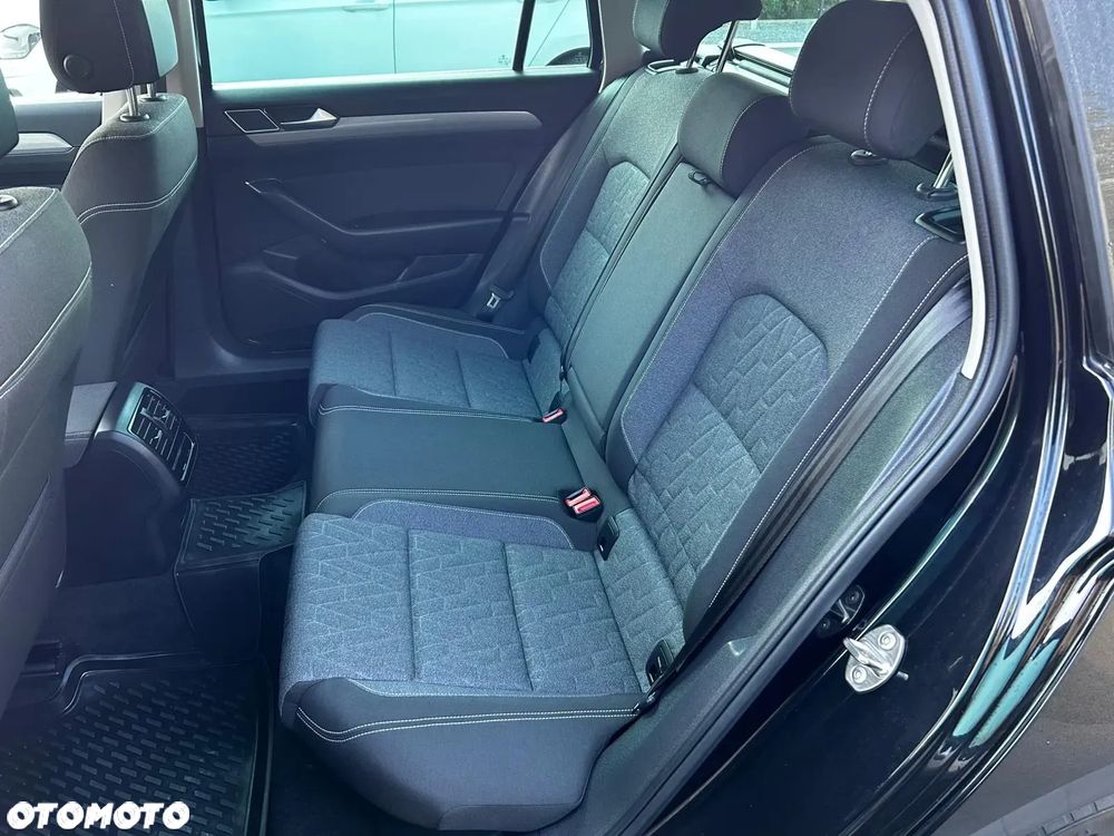 Volkswagen Passat 2.0 TDI EVO Business DSG - 34