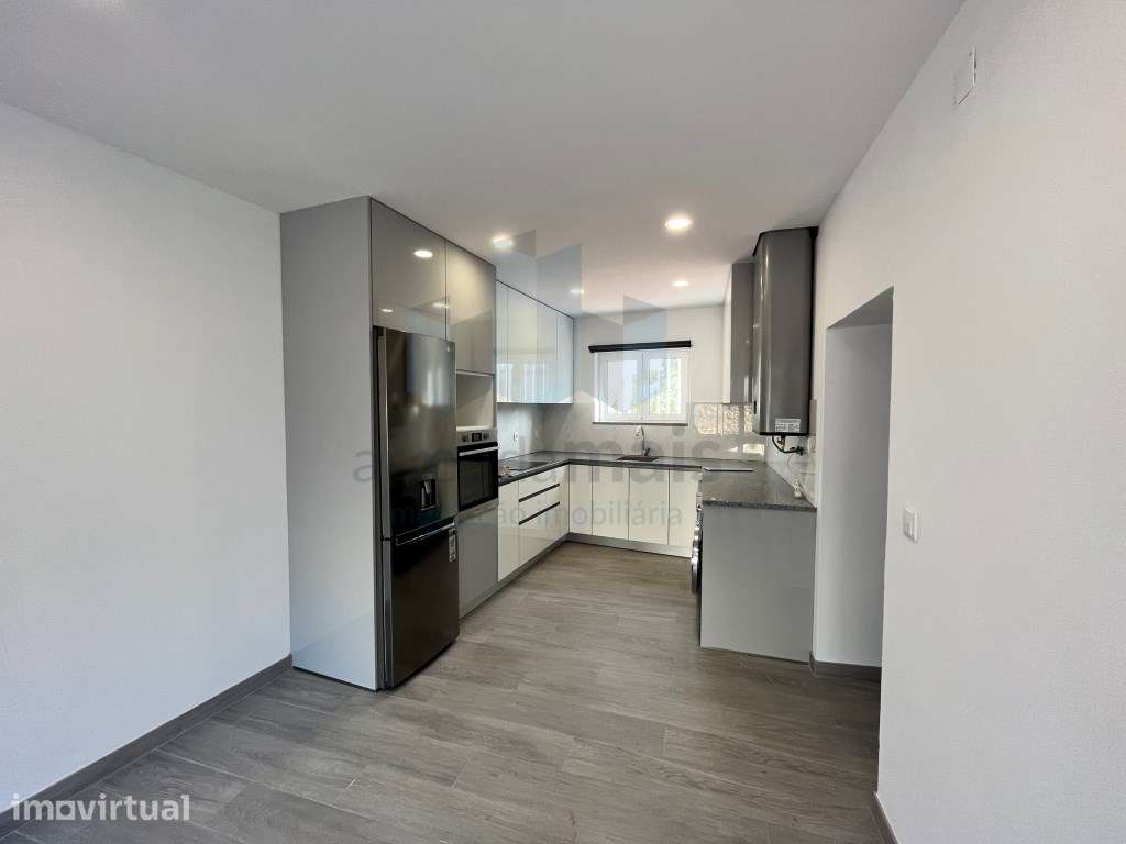 Arrenda-se moradia T2+1 totalmente remodelada em Condeixa, Ega - Grande imagem: 2/16