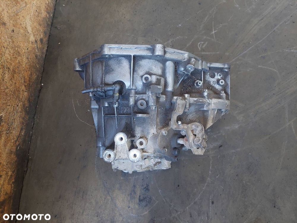 SKRZYNIA BIEGÓW OPEL VECTRA C 2.2 16V MANUAL 5 BIEGÓW F23 - 6