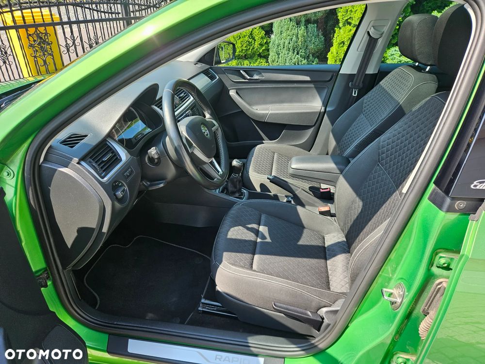 Skoda RAPID 1.2 TSI Edition - 13